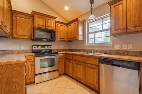 587 S Canterbury Ln, Nixa, MO 65714 photo 14