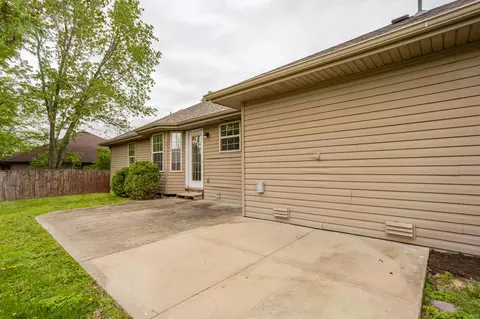 587 S Canterbury Ln, Nixa, MO 65714 photo 25