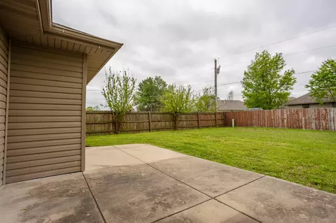 587 S Canterbury Ln, Nixa, MO 65714 photo 24