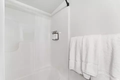 Bath - 403 Veterans Blvd #2, Branson, MO 65616 photo 3 of 3