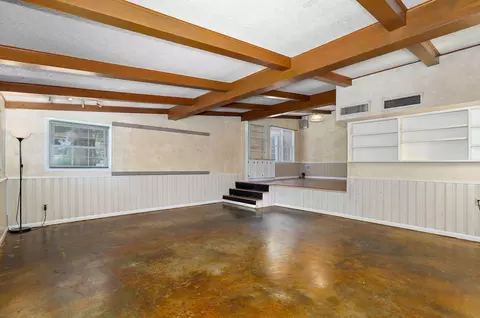 Living - 2036 E Seminole St, Springfield, MO 65804 photo 9 of 9