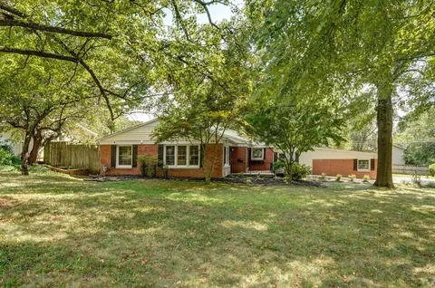 Exterior - 2036 E Seminole St, Springfield, MO 65804 photo 15 of 16