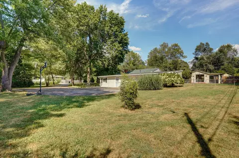 Exterior - 2036 E Seminole St, Springfield, MO 65804 photo 5 of 16