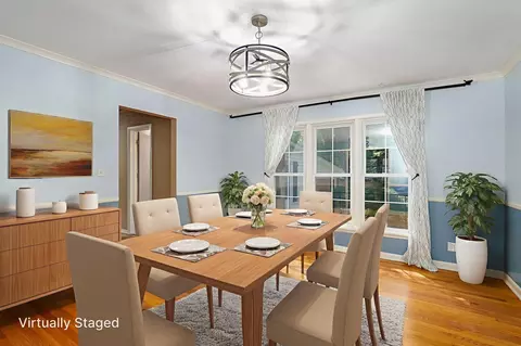 Dining - 2036 E Seminole St, Springfield, MO 65804 photo 1 of 1