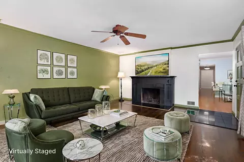 Living - 2036 E Seminole St, Springfield, MO 65804 photo 3 of 9