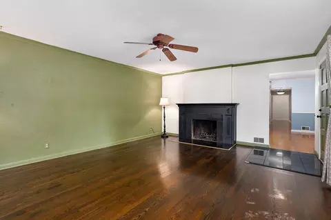 Living - 2036 E Seminole St, Springfield, MO 65804 photo 4 of 9