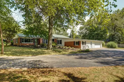 2036 E Seminole St, Springfield, MO 65804