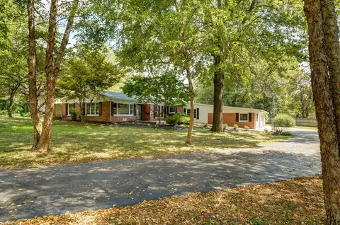 Exterior - 2036 E Seminole St, Springfield, MO 65804 photo 16 of 16