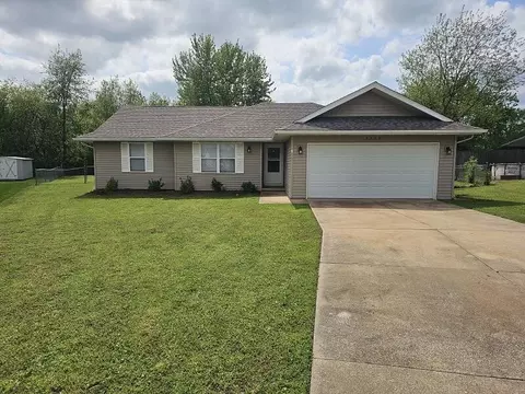 3253 S Christy Pl, Springfield, MO 65807