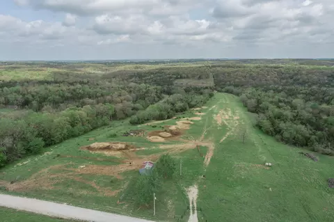 1 East 500th Road, Bolivar, MO 65613