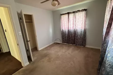 Bedroom - 2007 W Water St, Springfield, MO 65802 photo 2 of 5