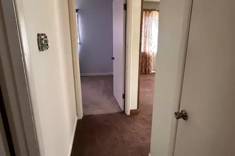 Entry Way - 2007 W Water St, Springfield, MO 65802 photo 1 of 1