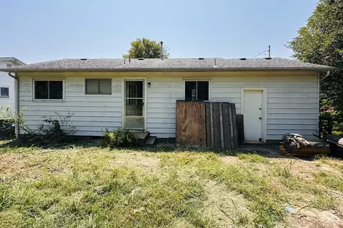 Exterior - 2007 W Water St, Springfield, MO 65802 photo 3 of 6