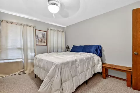Bedroom - 3369 E Foxtail Ln, Springfield, MO 65803 photo 5 of 5