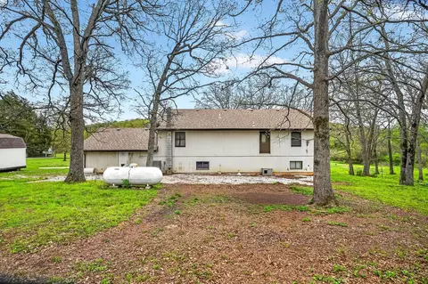 Exterior - 3369 E Foxtail Ln, Springfield, MO 65803 photo 5 of 7