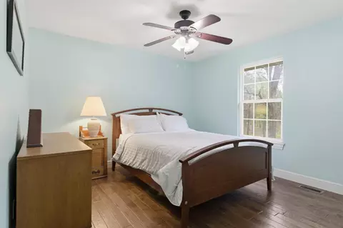 Bedroom - 5618 E Pearson Pkwy, Strafford, MO 65757 photo 2 of 5