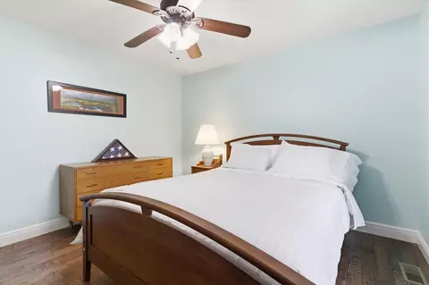 Bedroom - 5618 E Pearson Pkwy, Strafford, MO 65757 photo 4 of 5
