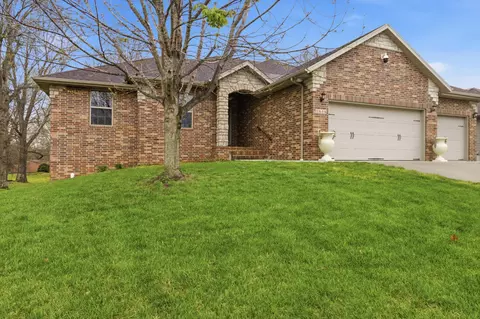 5618 E Pearson Pkwy, Strafford, MO 65757