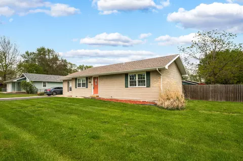 214 S Maple St, Rogersville, MO 65742