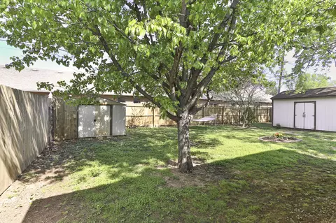 Exterior - 535 E Lasalle St, Springfield, MO 65807 photo 6 of 6