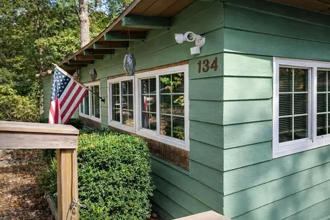 134 Laughing Ln, Rockaway Beach, MO 65740