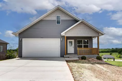 2101 N 26th St, Ozark, MO 65721
