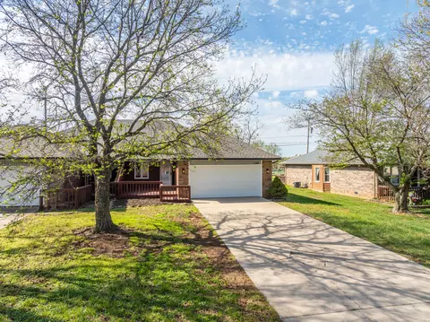 Exterior - 1348 E Arlington St, Springfield, MO 65803 photo 8 of 8