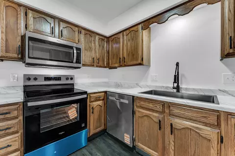 Kitchen - 1348 E Arlington St, Springfield, MO 65803 photo 2 of 2