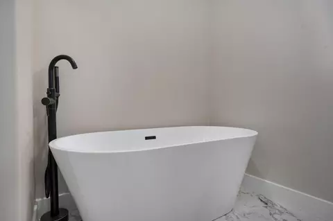 Bath - 2601 W Webb Rd, Ozark, MO 65721 photo 3 of 6