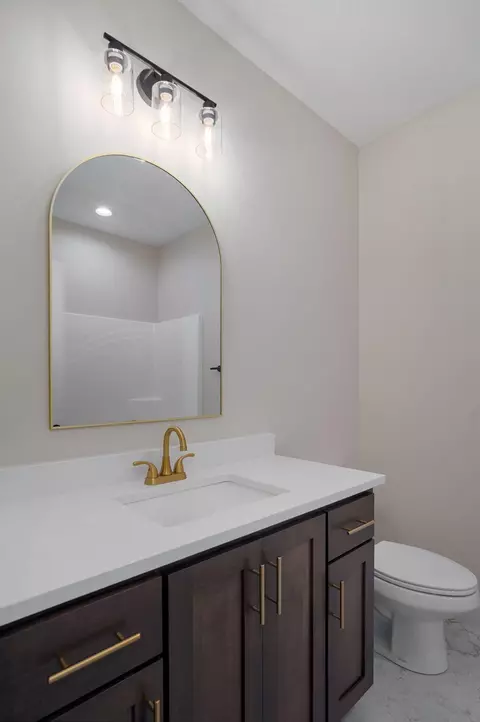 Bath - 2601 W Webb Rd, Ozark, MO 65721 photo 5 of 6