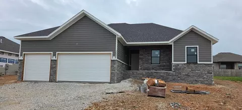 2601 W Webb Rd, Ozark, MO 65721