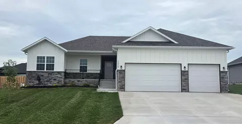 2605 W Webb Rd, Ozark, MO 65721