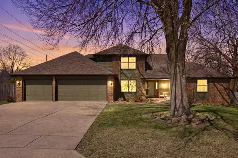 1811 E Vincent Dr, Springfield, MO 65804