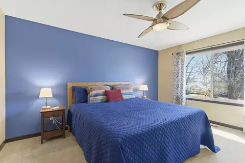 Bedroom - 1811 E Vincent Dr, Springfield, MO 65804 photo 5 of 5