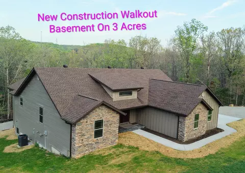 235 Kings Way Dr, Marshfield, MO 65706
