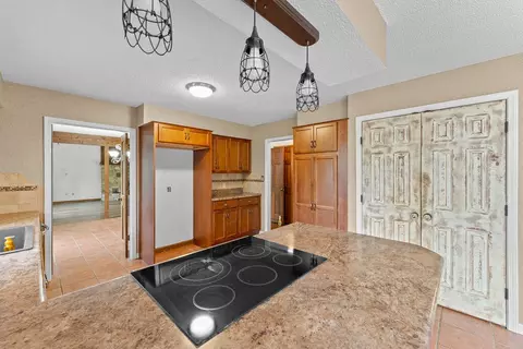 Kitchen - 3741 E Sugar Hill St, Springfield, MO 65809 photo 4 of 5