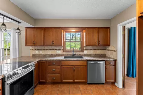 Kitchen - 3741 E Sugar Hill St, Springfield, MO 65809 photo 1 of 5
