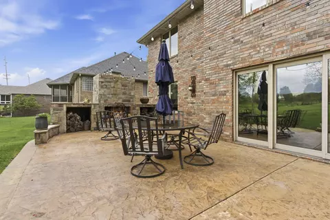 Exterior - 4616 S Holland Ave, Springfield, MO 65810 photo 12 of 16