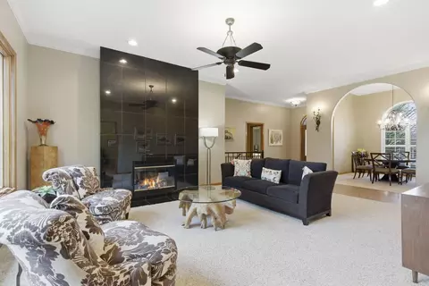 Living - 4616 S Holland Ave, Springfield, MO 65810 photo 2 of 4