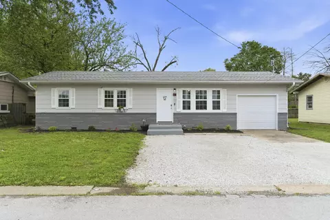 3238 W Latoka St, Springfield, MO 65807