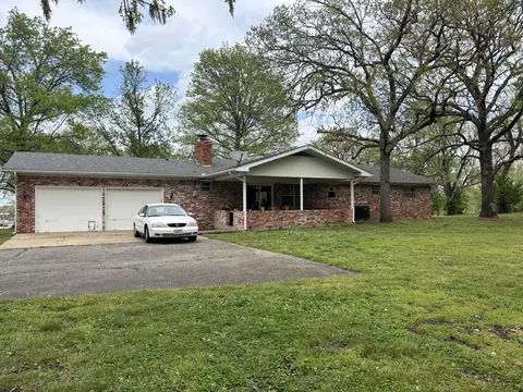 25636 Fir Rd, Joplin, MO 64801