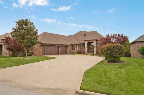 2822 E Woodford St, Springfield, MO 65804 photo 6