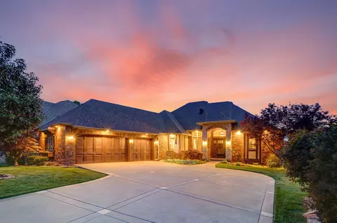 2822 E Woodford St, Springfield, MO 65804 photo 2