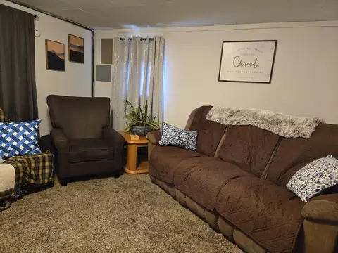 Living - 802 S Oak Ave, Aurora, MO 65605 photo 3 of 3
