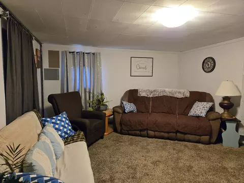 Living - 802 S Oak Ave, Aurora, MO 65605 photo 1 of 3