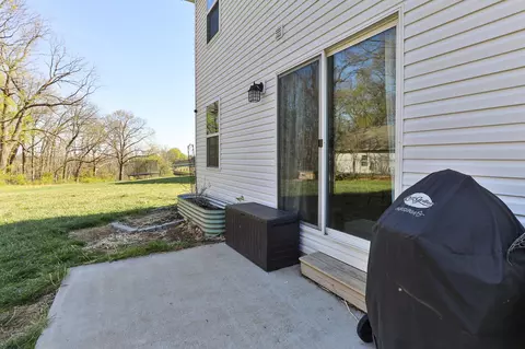 Exterior - 1145 E Manitou Ct, Nixa, MO 65714 photo 4 of 7