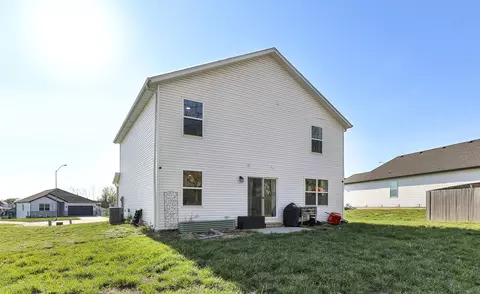 Exterior - 1145 E Manitou Ct, Nixa, MO 65714 photo 5 of 7