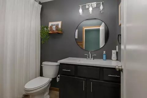 Bath - 1145 E Manitou Ct, Nixa, MO 65714 photo 3 of 3