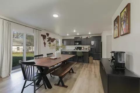 Dining - 1145 E Manitou Ct, Nixa, MO 65714 photo 3 of 5