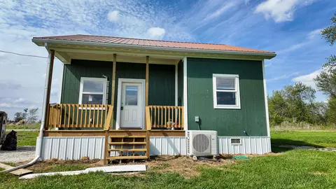 22325 S Gentry, Weaubleau, MO 65774